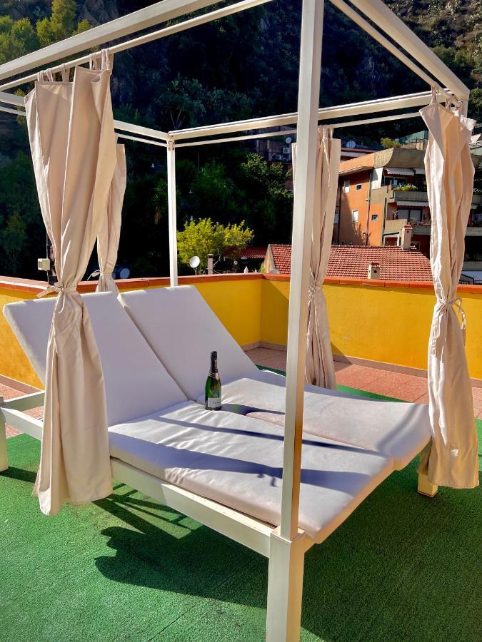 La Fontanella Apartment Таормина Екстериор снимка