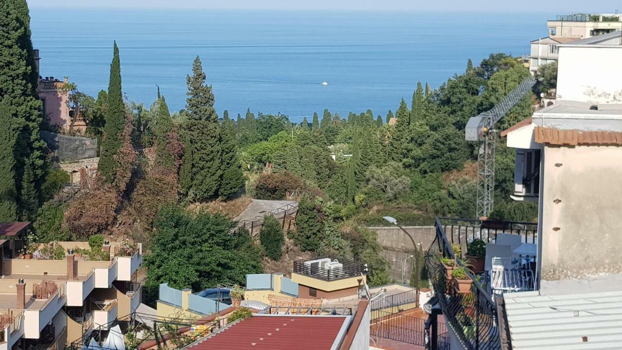 La Fontanella Apartment Таормина Екстериор снимка
